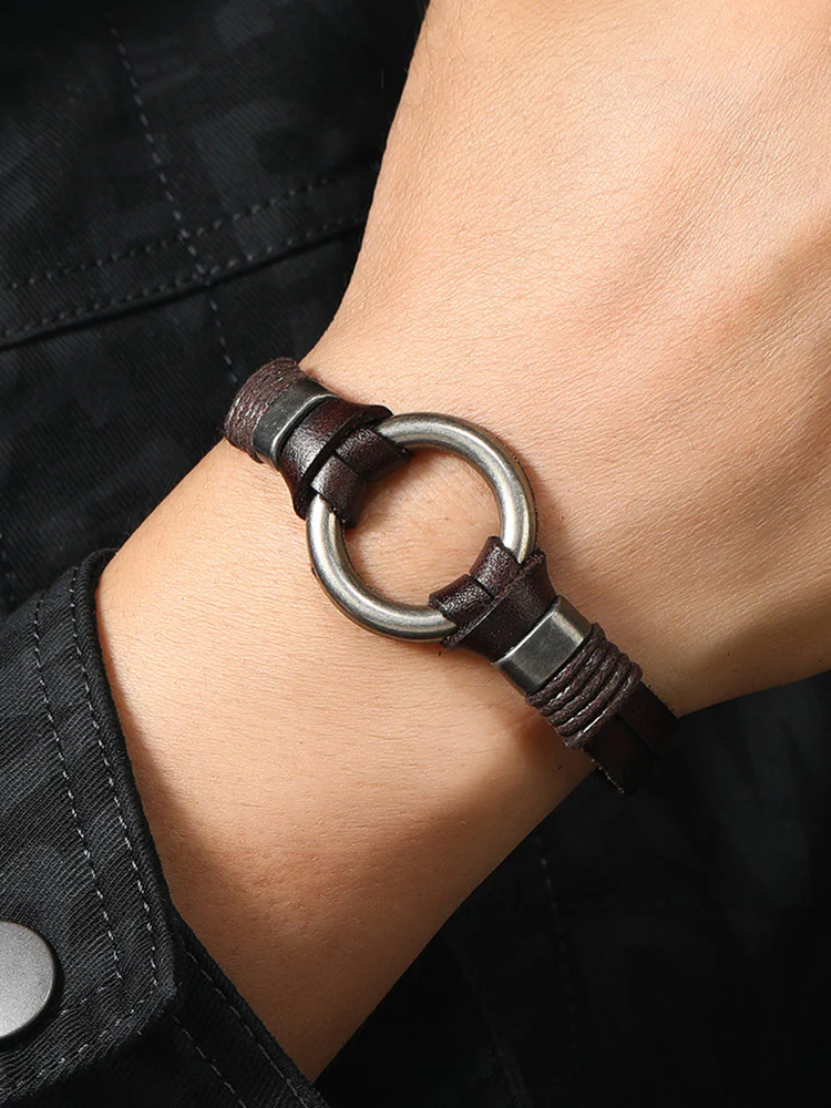 Retro Metal Buckle Leather Bracelet - Image 3